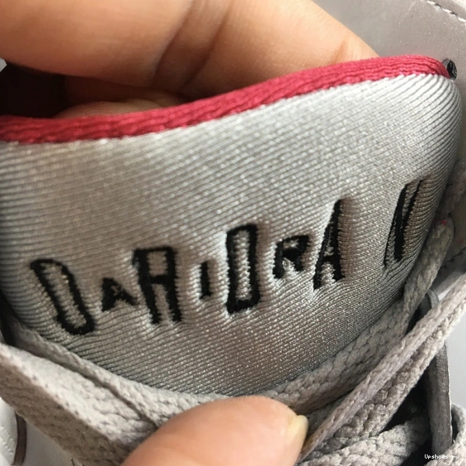 7 CARDINAL” BV6281-006 “REFLECTIVE AIR JORDAN 0112